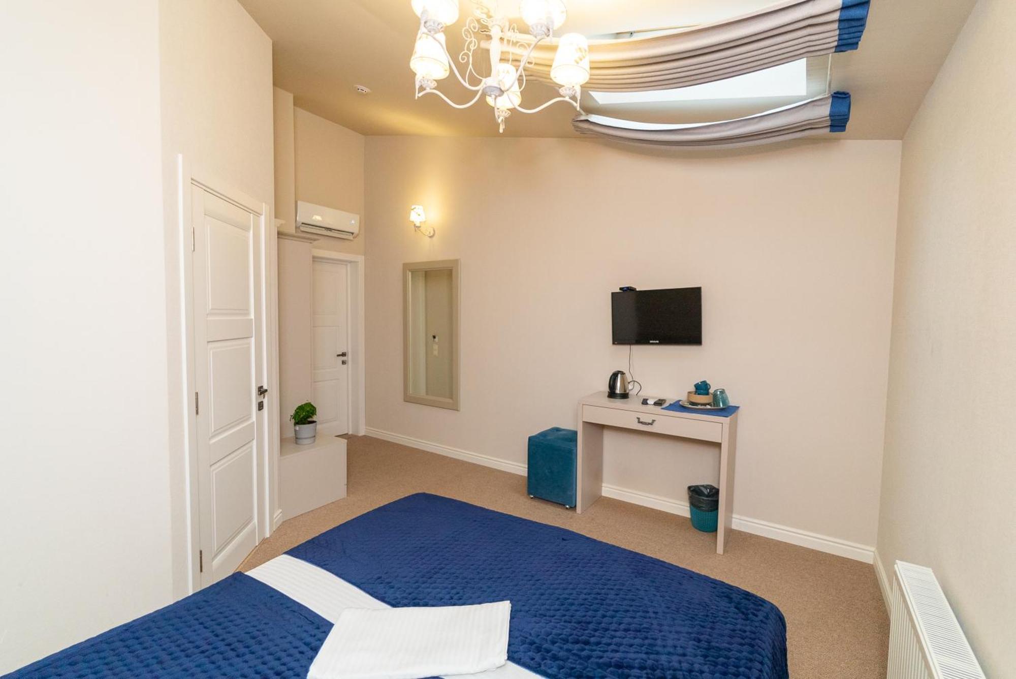 Maner Hotel Odessza Kültér fotó